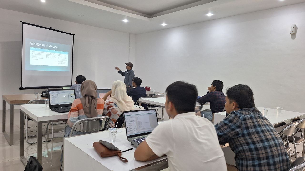 Komunitas Cyber Business School